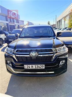 تۆیۆتا لاند کروزەر